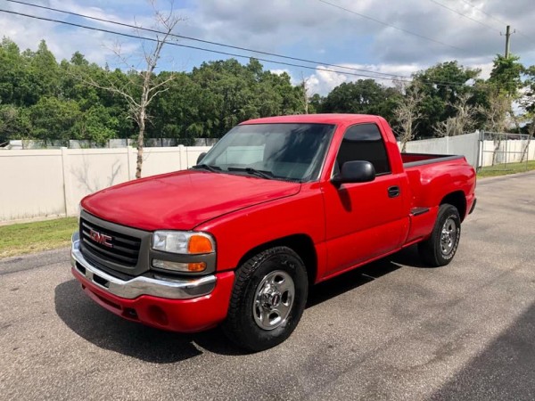 2003 GMC Sierra SLE Pickup 2D.jpg